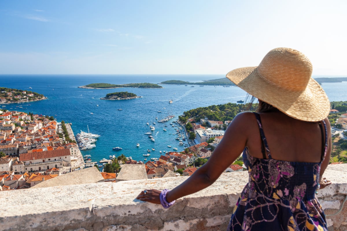 7 Reasons Why Women In Relationships Are Traveling Solo More Than Ever